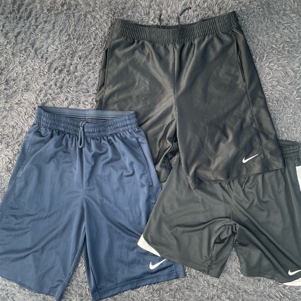 Men Size Medium Nike Basketball Shorts Bundle of 3